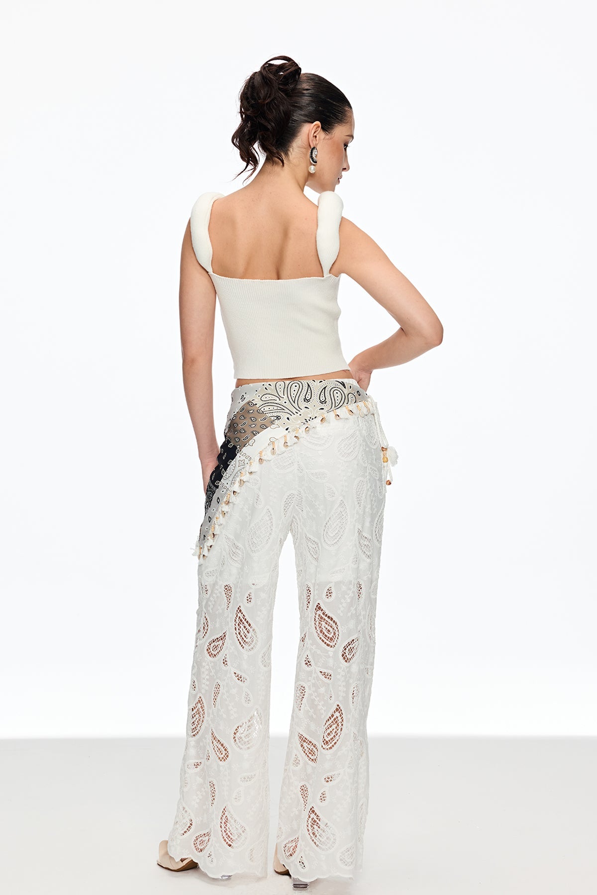 Beautifully Crafted Pants in a Classic Style