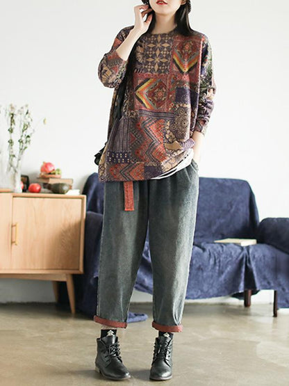 Classic Vintage Sweater with a Flattering Fit