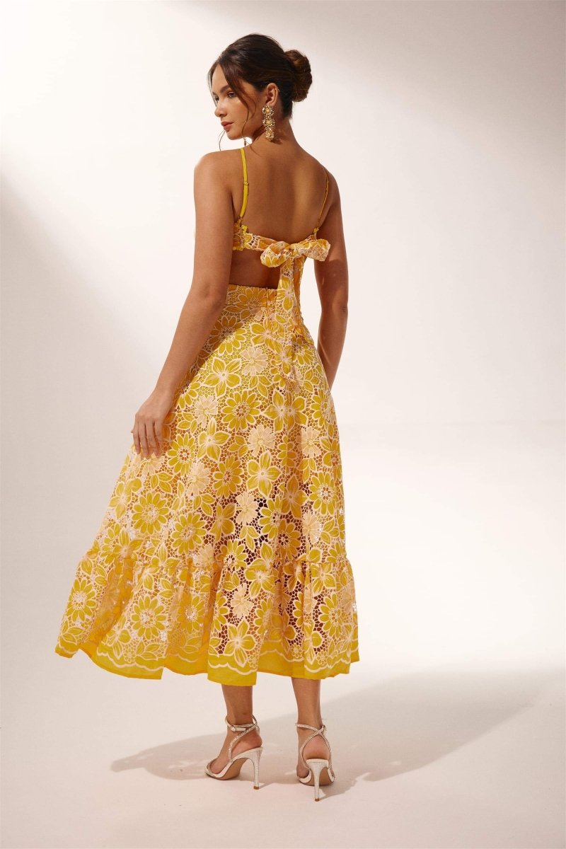 Beautifully Crafted Dress in a Classic Style