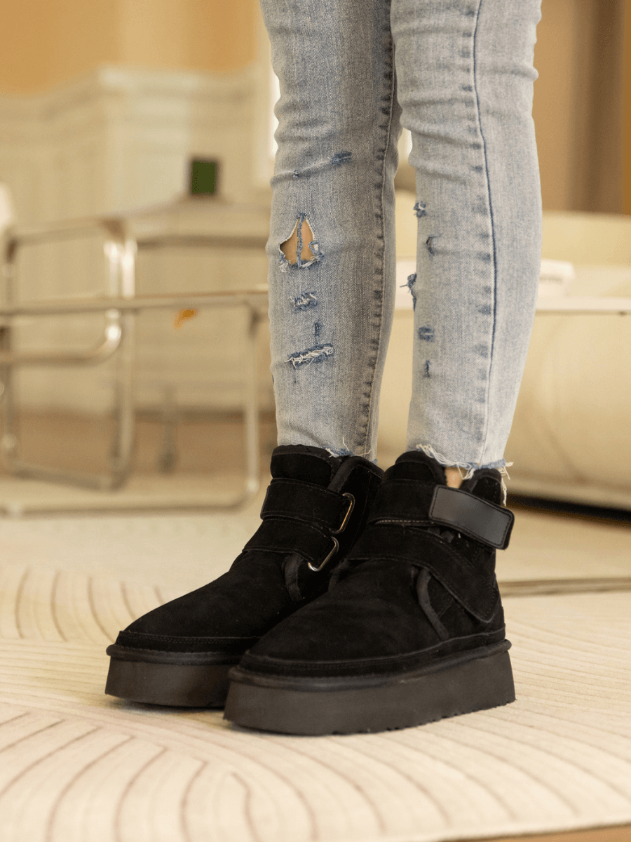 Well Tailored Boots with a Graceful Silhouette