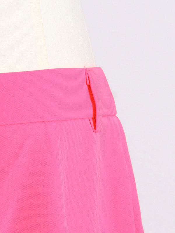 Effortlessly Elegant Garment with a Timeless Design