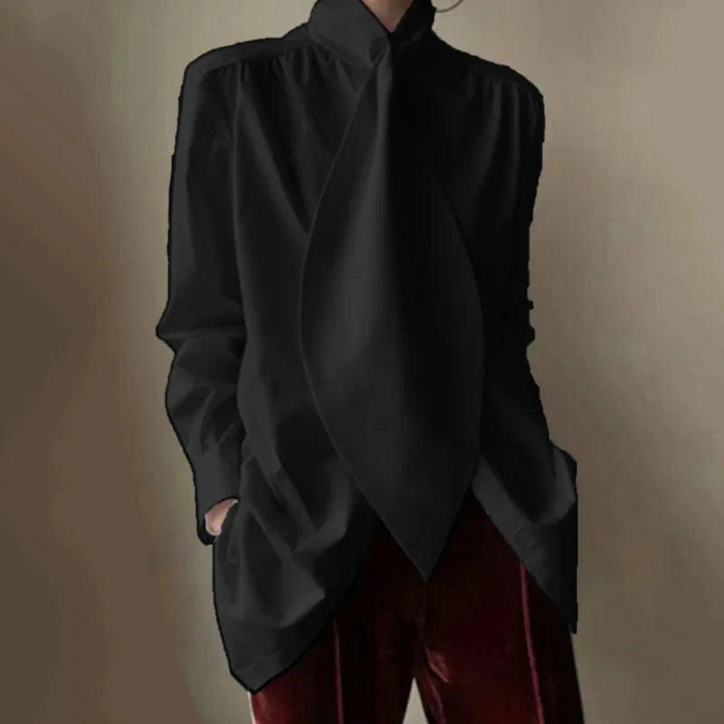 Well Tailored Blouse with a Graceful Silhouette
