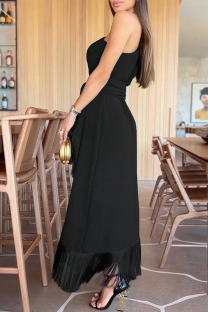 Sophisticated Dress with a Clean Classic Look