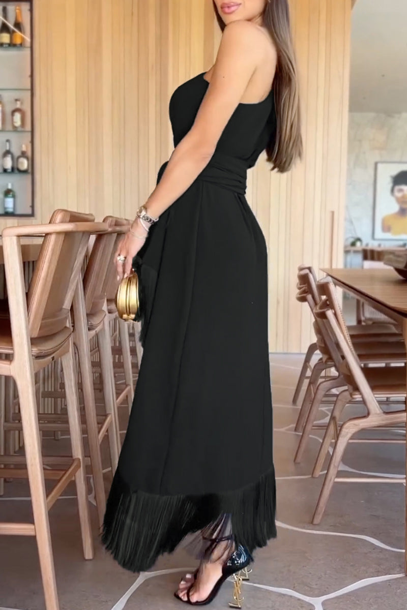 Sophisticated Dress with a Clean Classic Look