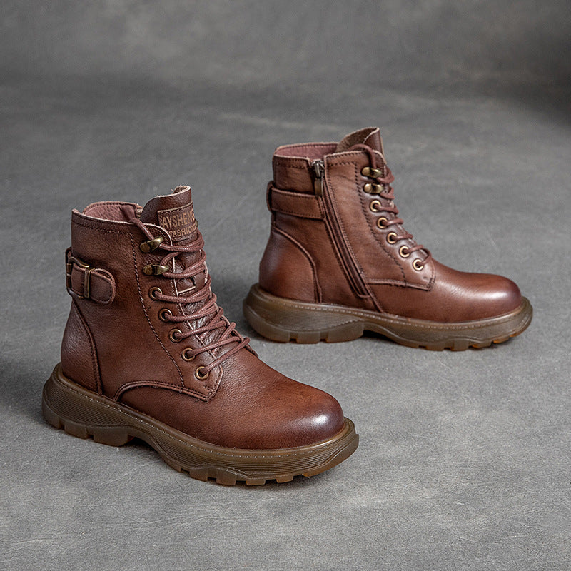 Well Tailored Boots with a Graceful Silhouette