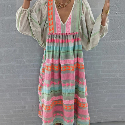 Classic Vintage & Enduringly Stylish Dress
