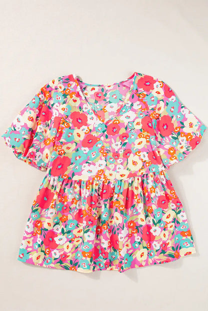 Classic Vintage Blouse with a Flattering Fit