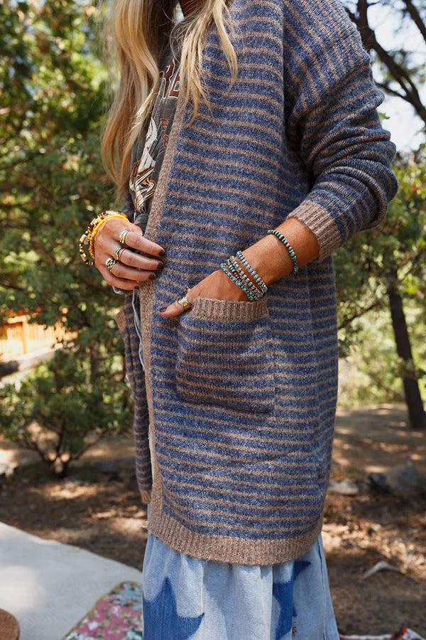 Effortlessly Elegant Cardigan with a Timeless Design