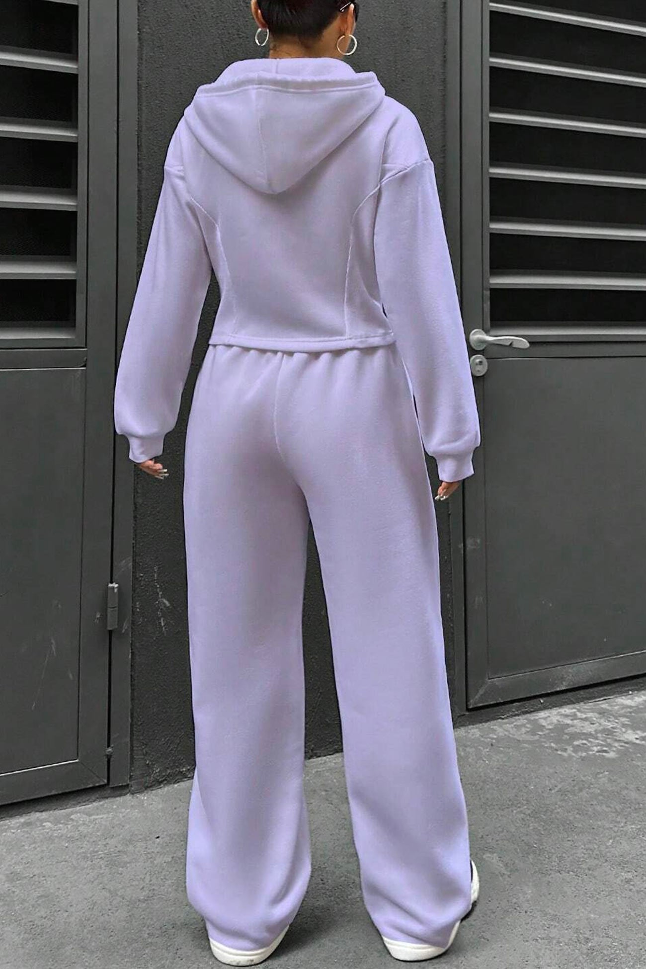Beautifully Finished Pants in a Timeless Design