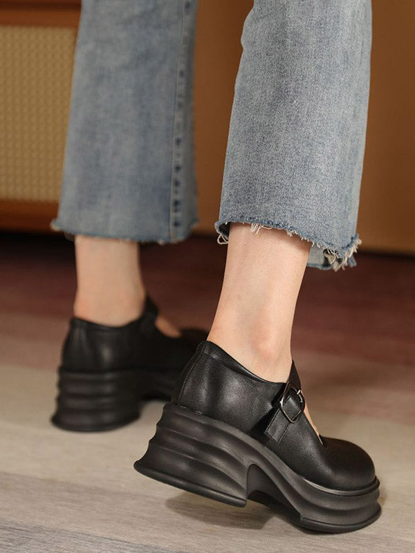 A Vintage Style Shoes with Delicate Timeless Details