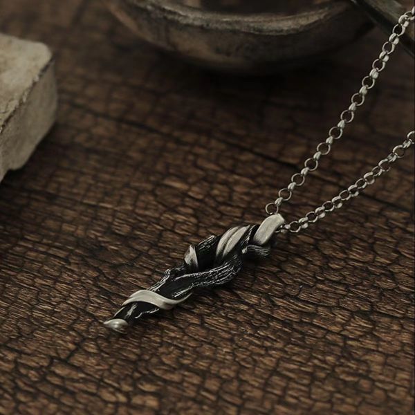 Beautifully Finished Garment in a Timeless Design