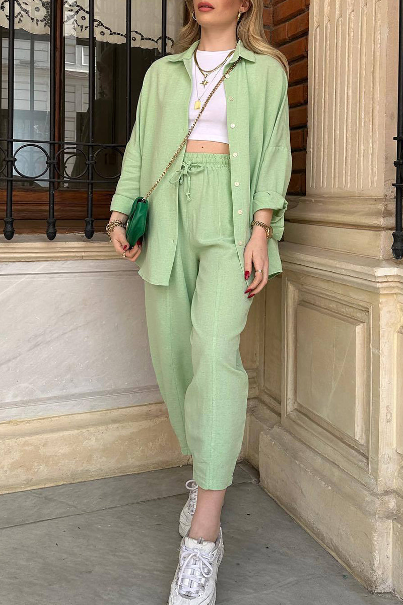 Effortlessly Elegant Garment with a Timeless Design