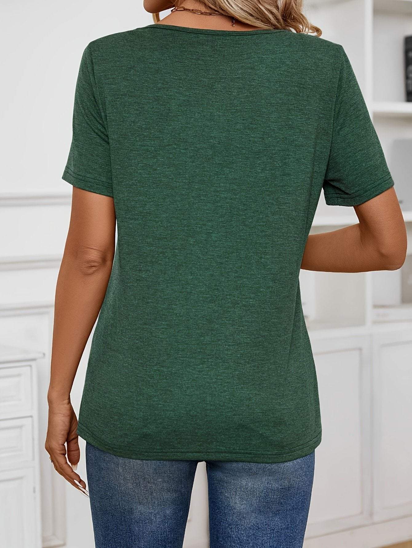 Effortlessly Elegant Top with a Timeless Design