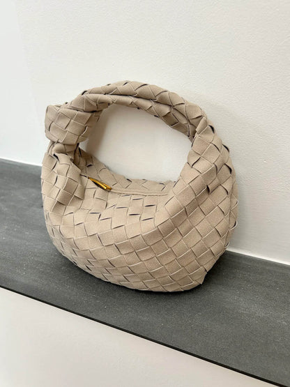 Beautifully Balanced Bag with Timeless Character