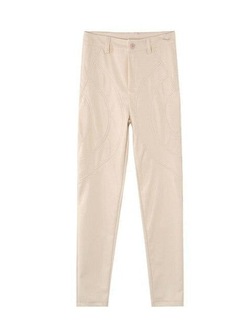 Classic Vintage Pants with a Flattering Fit