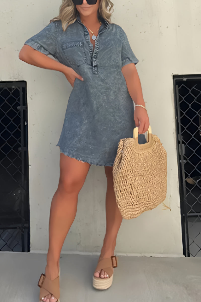 Sophisticated Dress with a Clean Classic Look