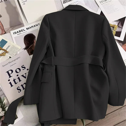 Effortlessly Elegant Garment with a Timeless Design