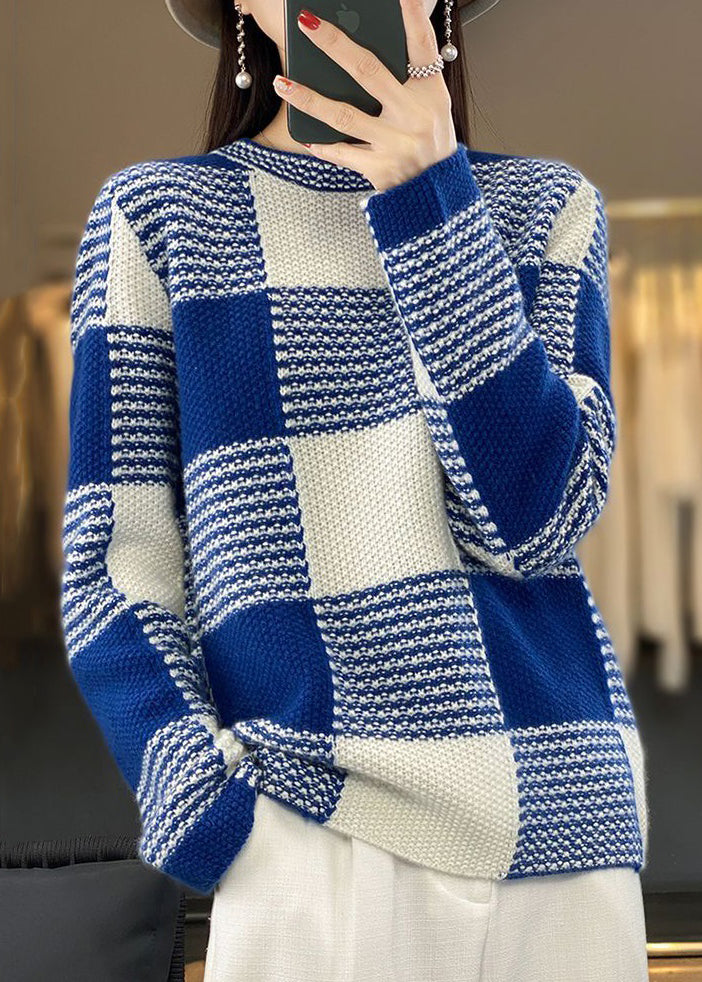Beautifully Finished Sweater in a Timeless Design