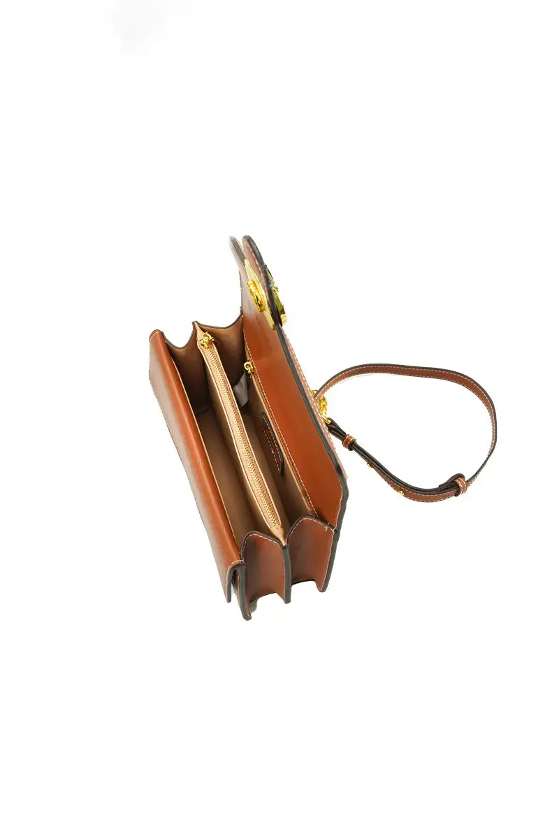 Classic Vintage Bag with a Flattering Fit