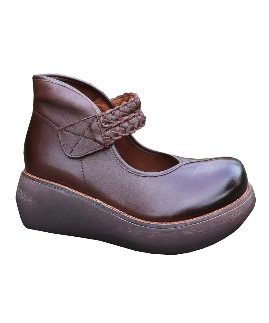Beautifully Finished Boots in a Timeless Design