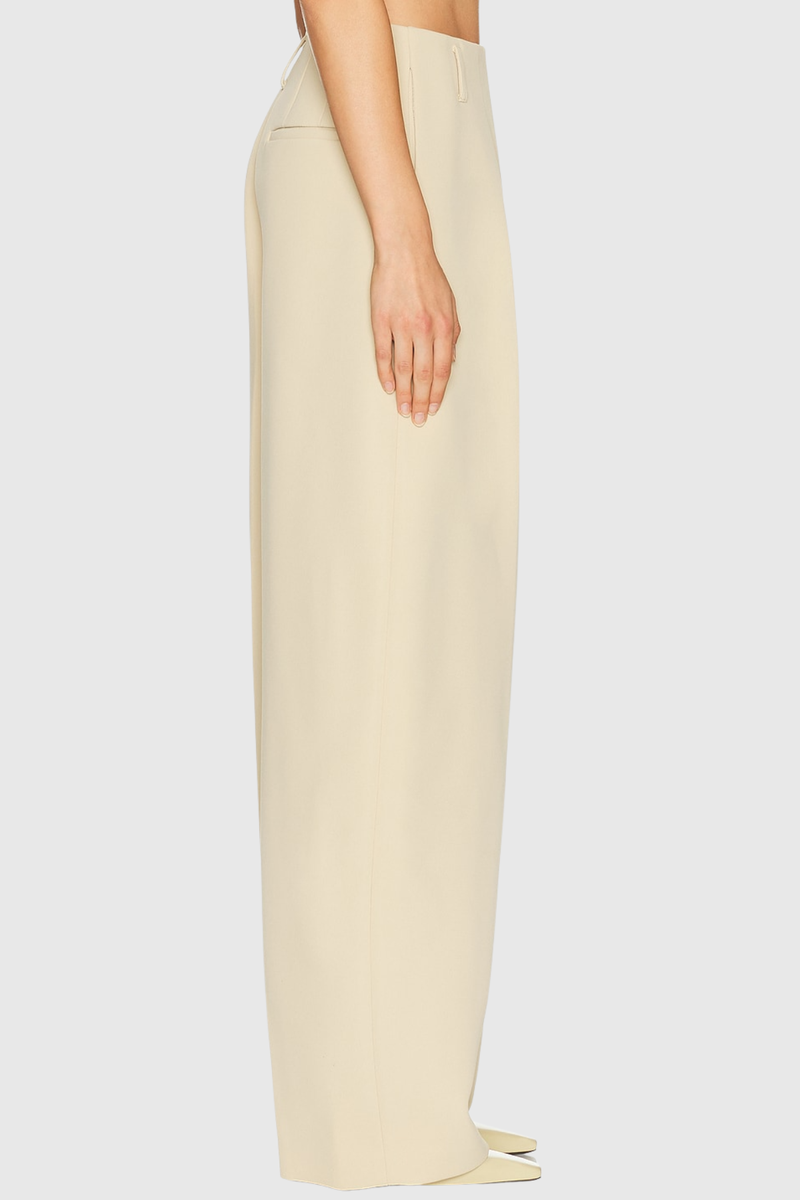 Beautifully Finished Pants in a Timeless Design