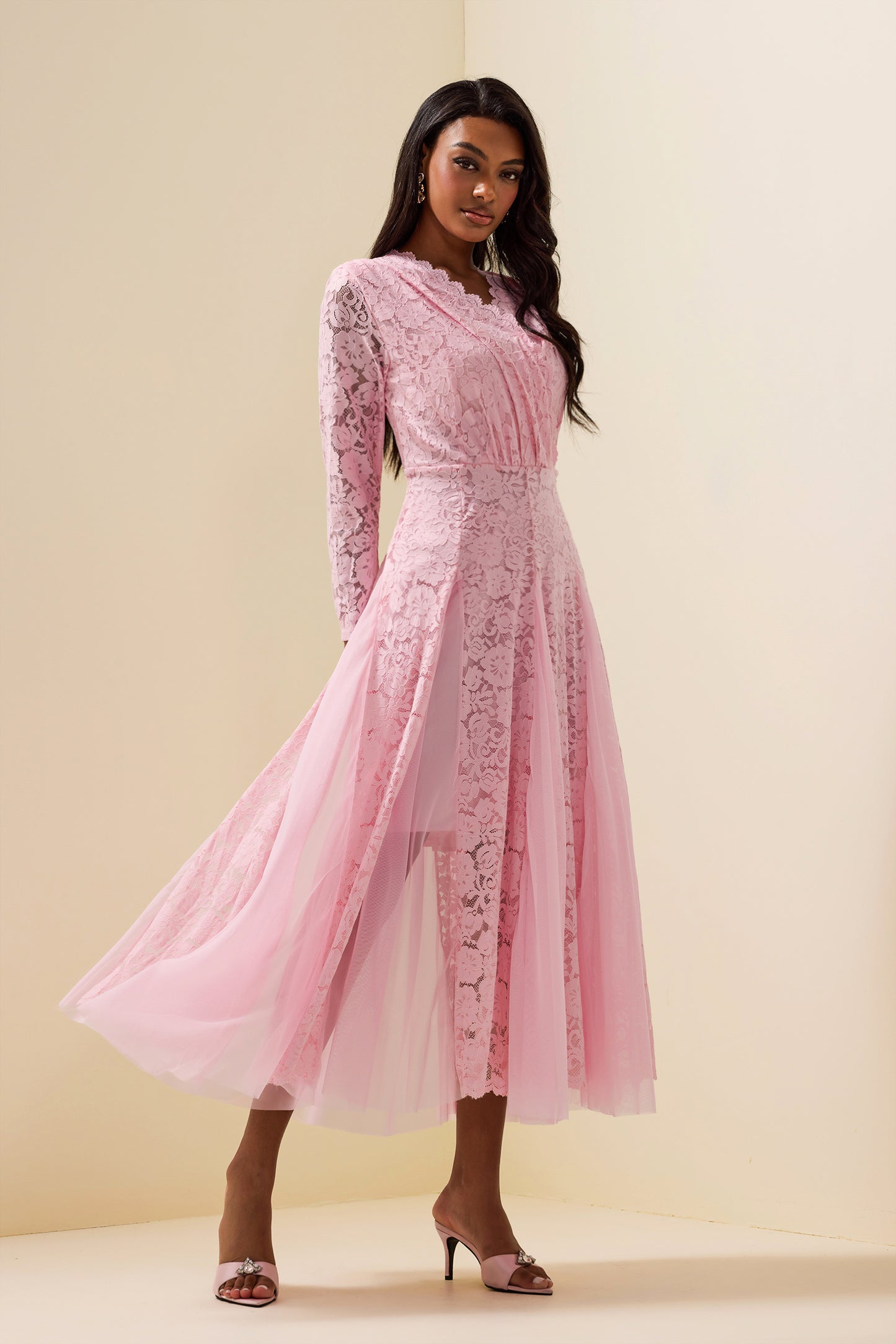 Gracefully Styled Dress for Any Occasion