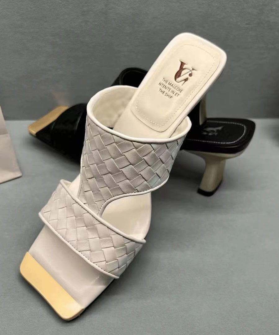 Well Tailored Sandals with a Graceful Silhouette