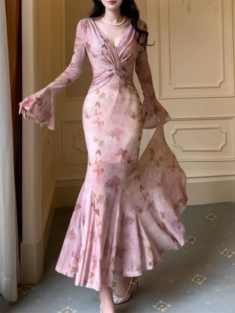 Classic Vintage & Enduringly Stylish Dress