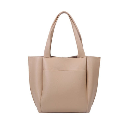 Beautifully Finished Bag in a Timeless Design