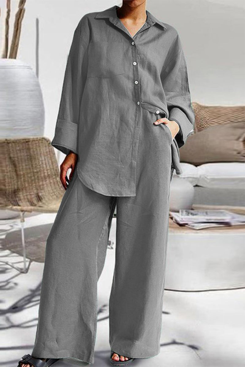 Effortlessly Elegant Garment with a Timeless Design