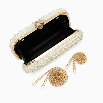 Well Tailored Bag with a Graceful Silhouette