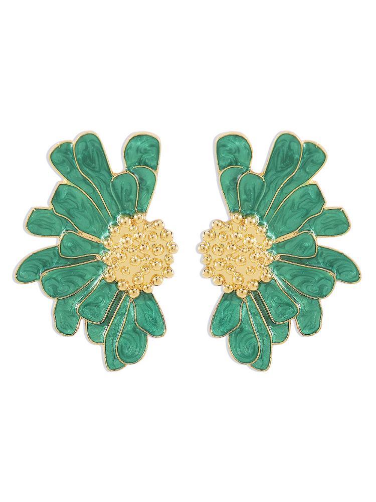 A Vintage Style Garment with Delicate Timeless Details