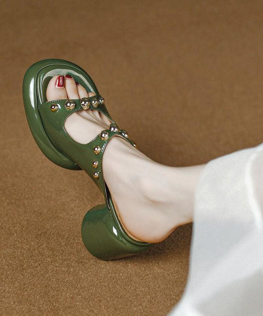 Elegantly Styled Sandals for Everyday Wear