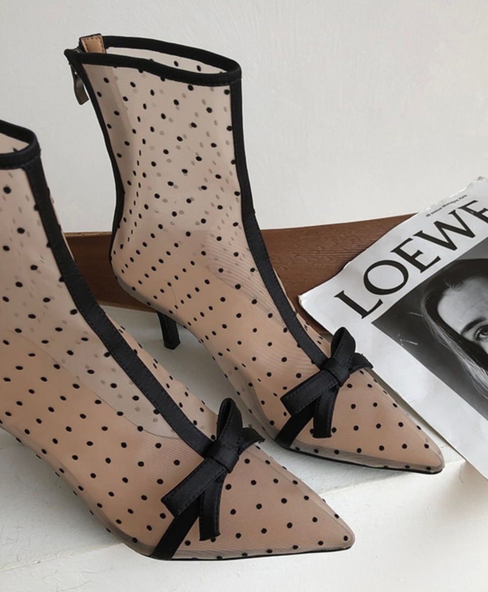 Classic Vintage Boots with a Flattering Fit