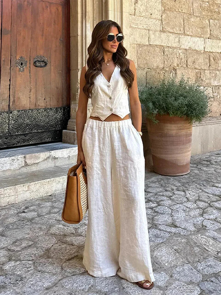 Gracefully Styled Garment for Any Occasion