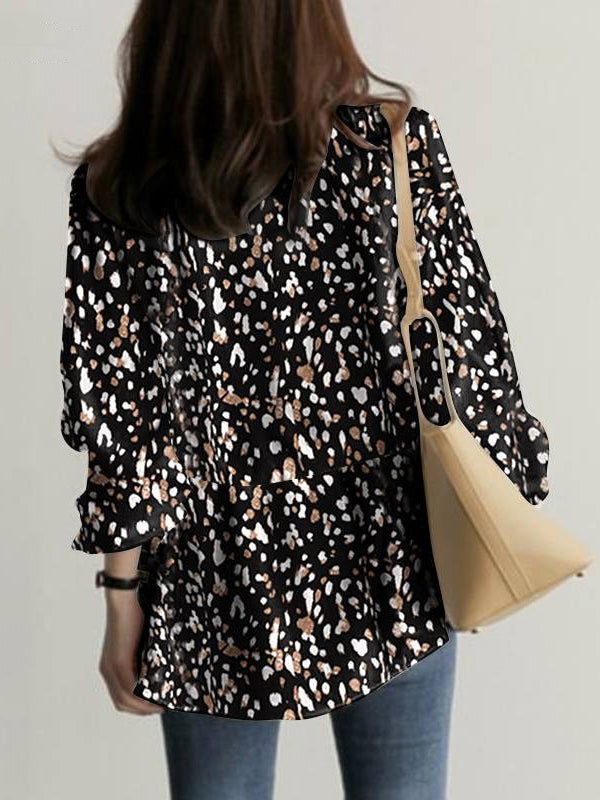 Classic Vintage Blouse with a Flattering Fit