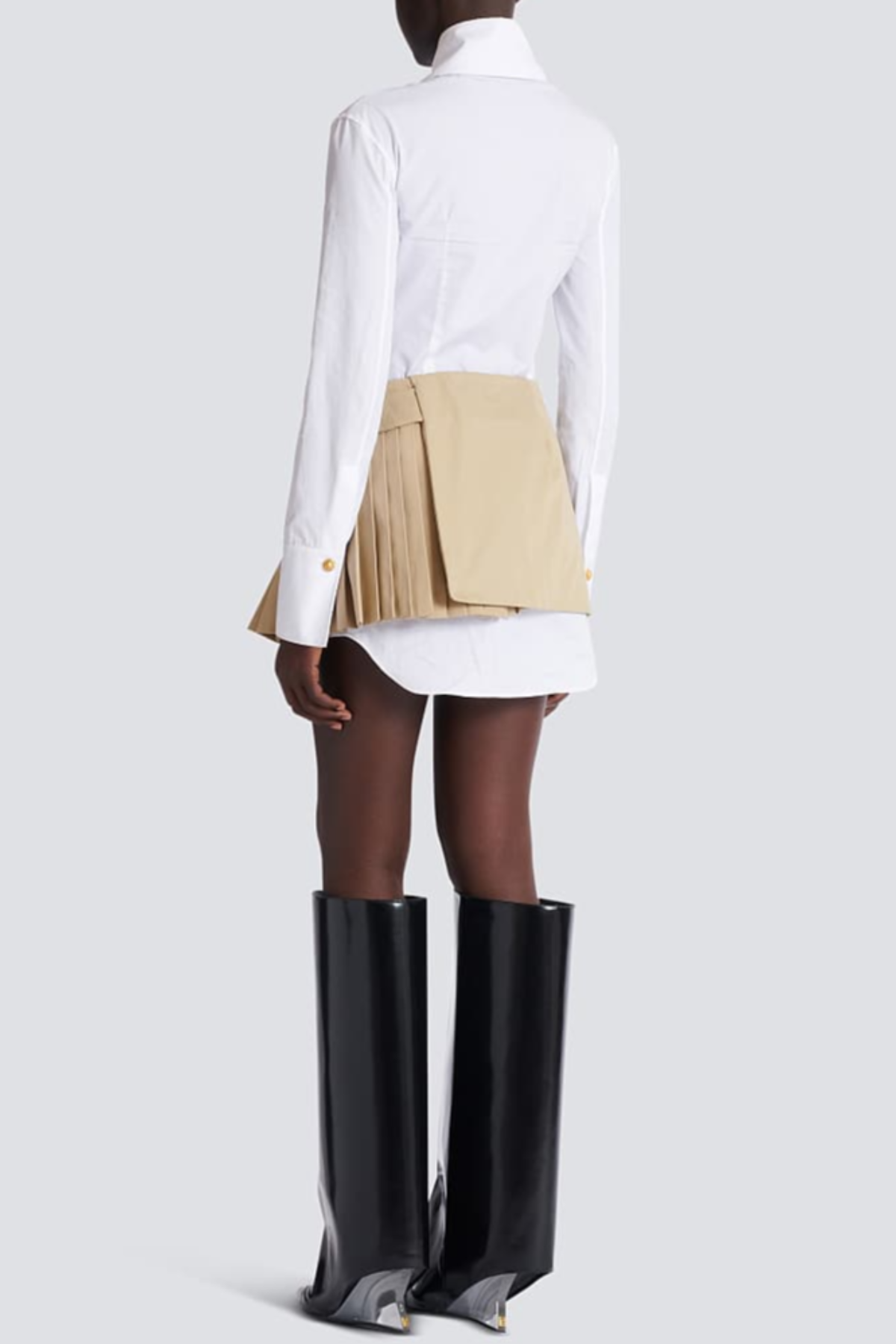 Well Tailored Garment with a Graceful Silhouette
