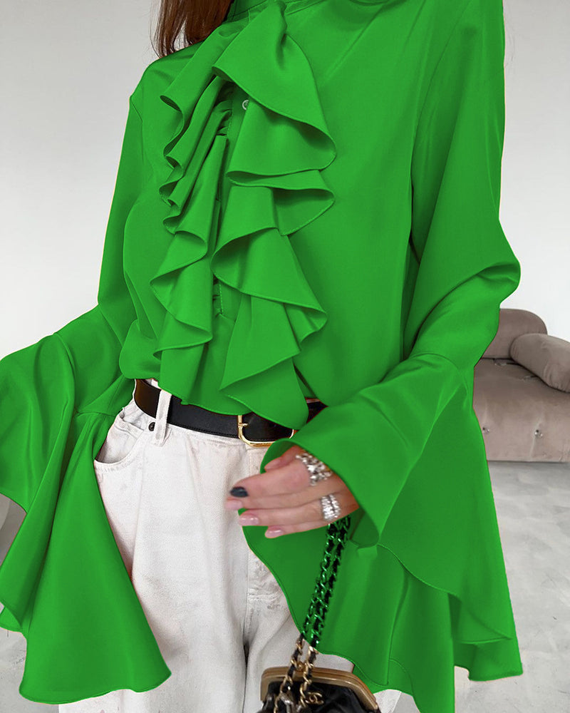 Effortlessly Elegant Blouse with a Timeless Design