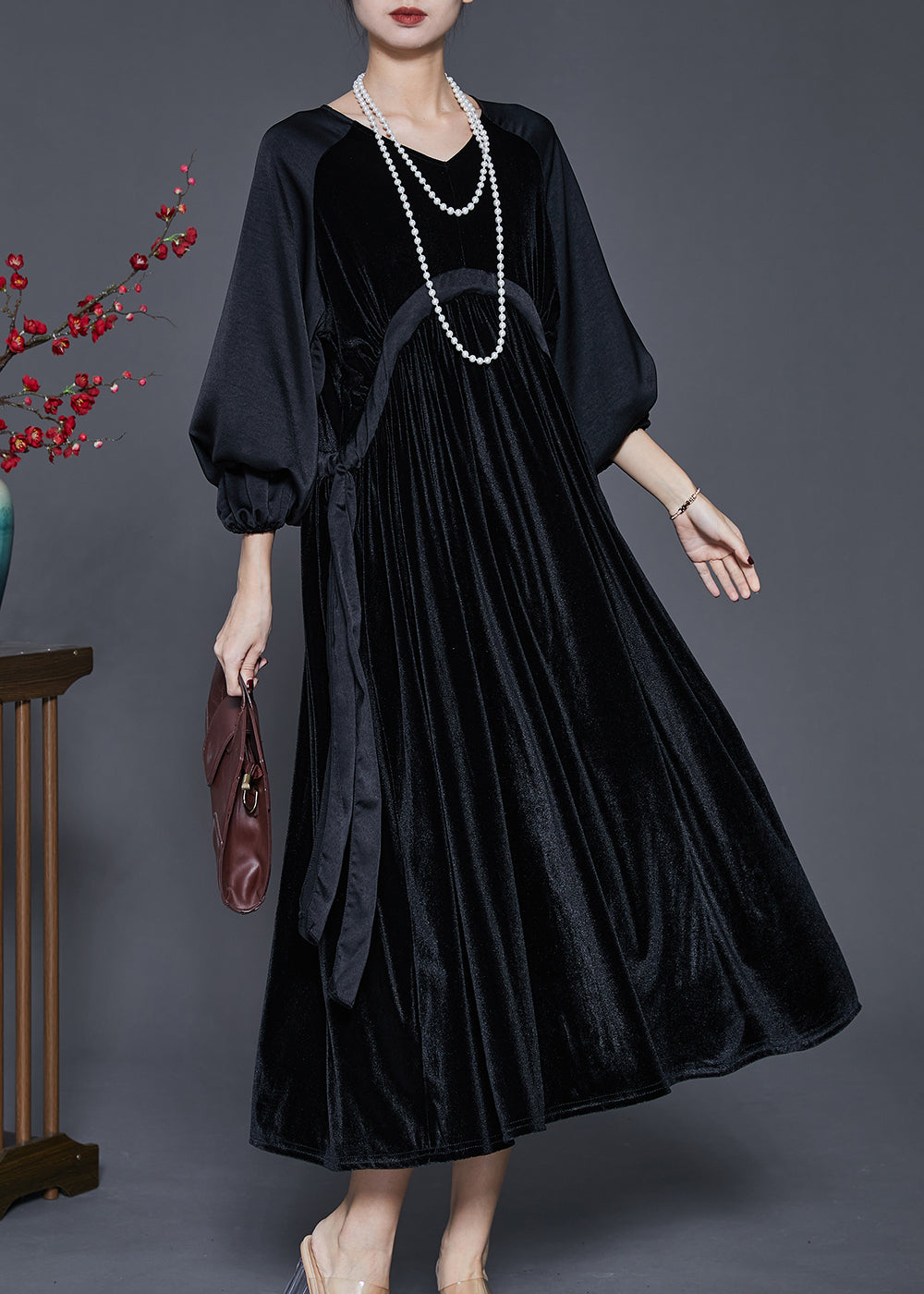Beautifully Crafted Dress in a Classic Style