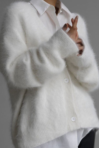 Elegantly Styled Cardigan for Everyday Wear