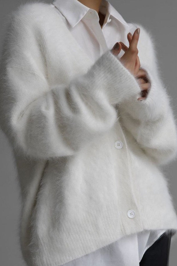 Elegantly Styled Cardigan for Everyday Wear