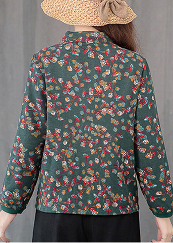 Well Tailored Top with a Graceful Silhouette