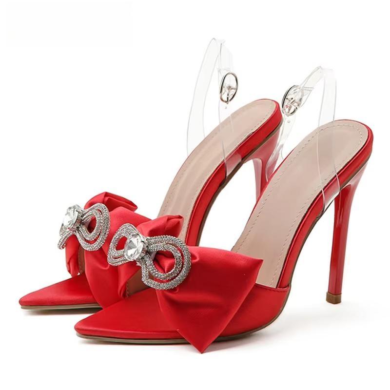Classic Vintage Heels with a Flattering Fit