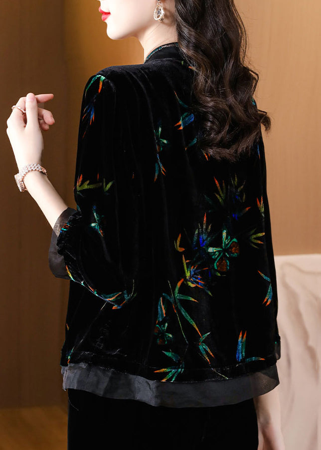 Effortlessly Elegant Shirt with a Timeless Design