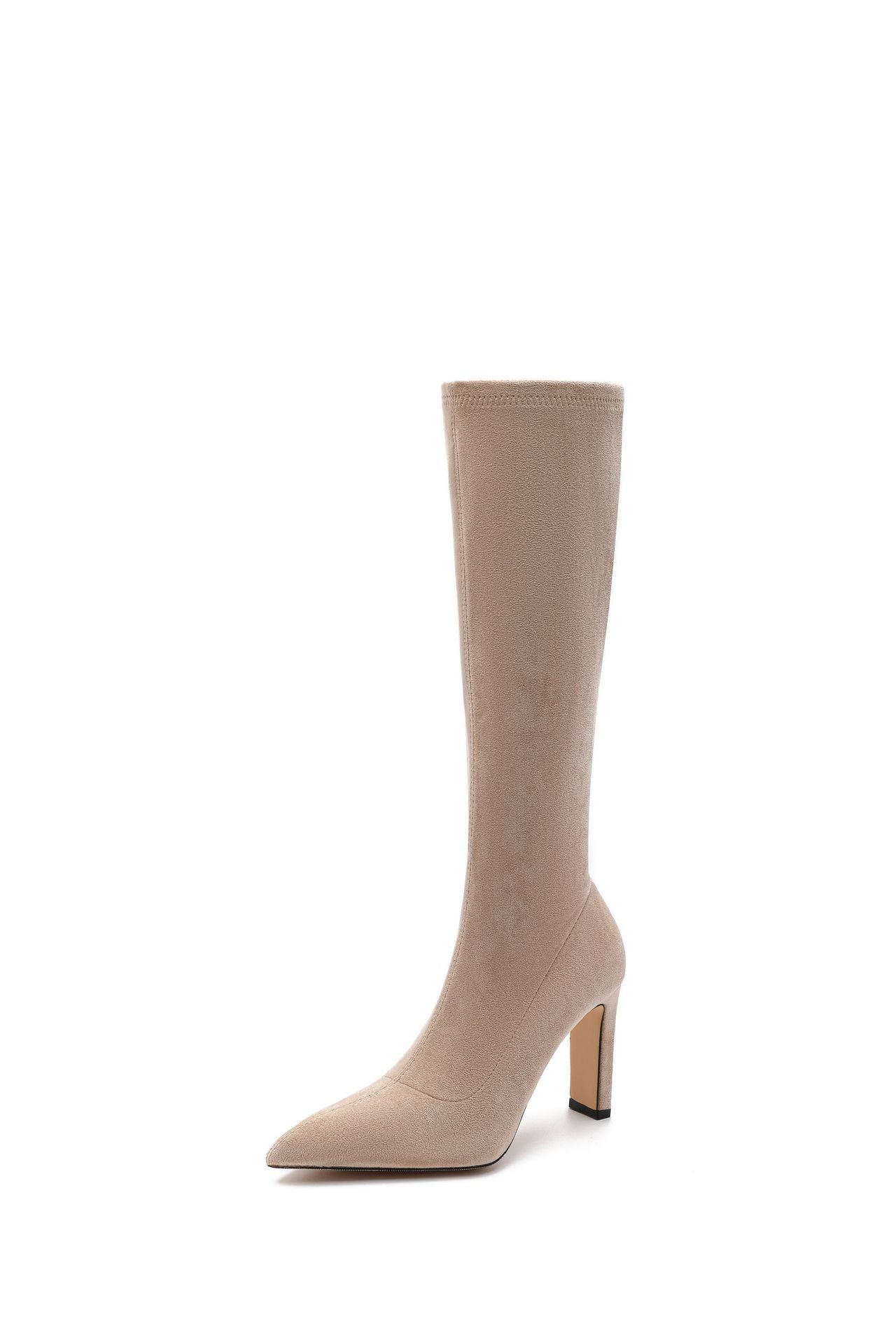 Effortlessly Elegant Boots with a Timeless Design