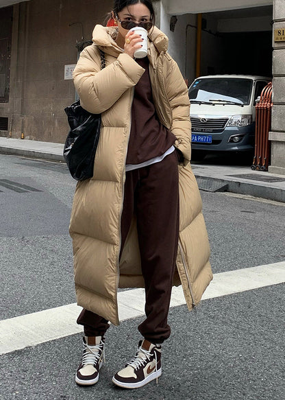 Well Tailored Coat with a Graceful Silhouette