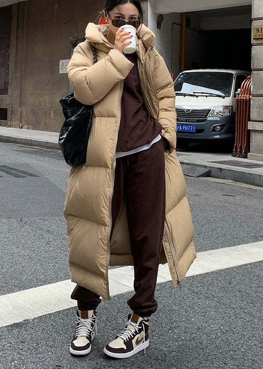 Well Tailored Coat with a Graceful Silhouette