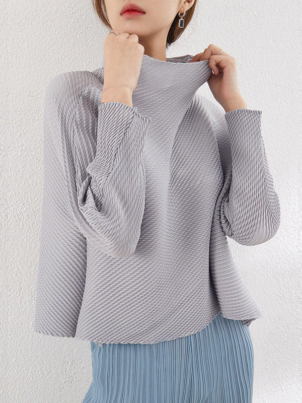 Well Tailored T-Shirt with a Graceful Silhouette