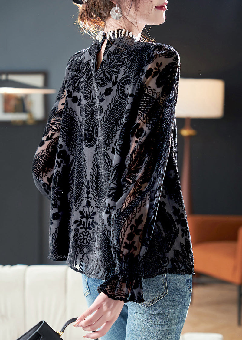 Polished Top with an Effortless Classic Look