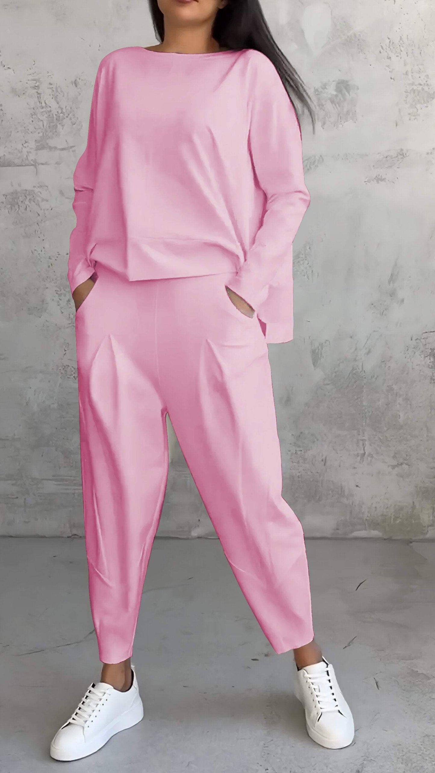 Effortlessly Elegant Garment with a Timeless Design